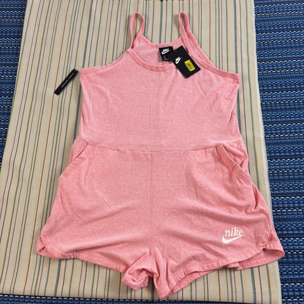 NEW Nike Romper Womens Large Pink Flecked Standard Fit Logo Pockets Athletic